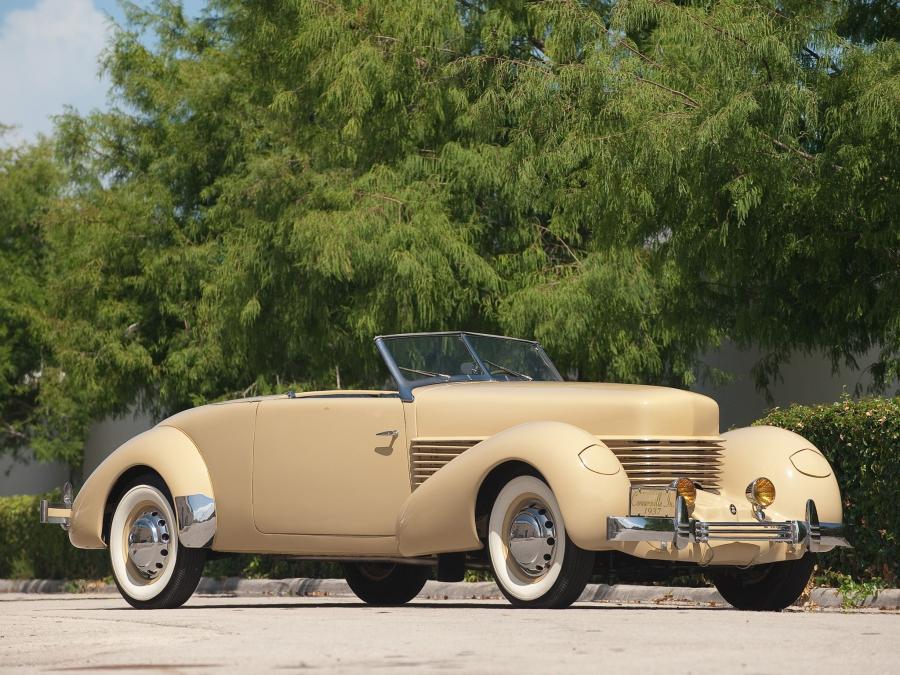  Cord 812 Convertible Coupe (C92-FB) 1937 года  (фото 1 из 2)